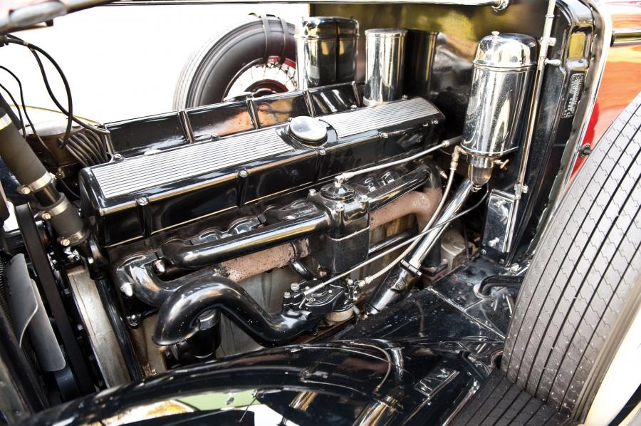  Cadillac Sixteen Roadster by Fleetwood 1930 года  (фото 6 из 19)